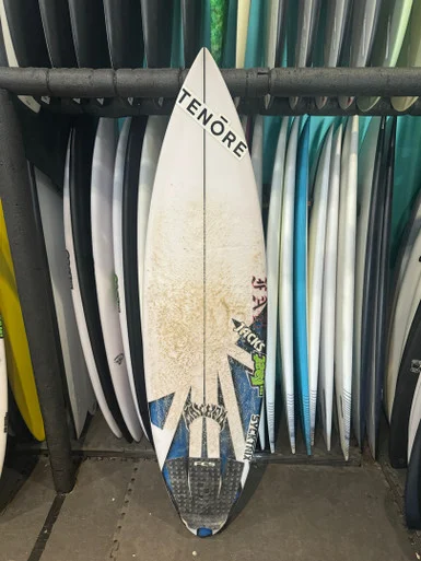 5'11 1/2 LOST F1 ROUND PIN USED SURFBOARD (290579)