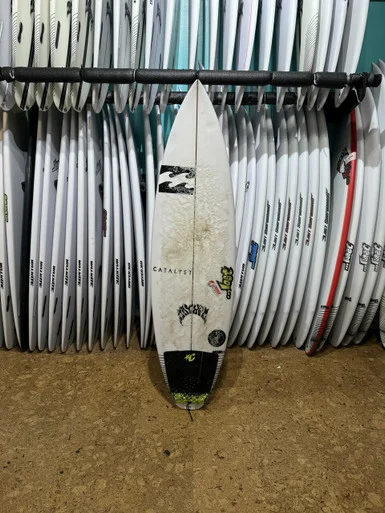 5'6 LOST DRIVER 2.0 USED SURFBOARD (249699)