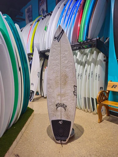 5'7 LOST 3.0 STUB USED SURFBOARD (259903)