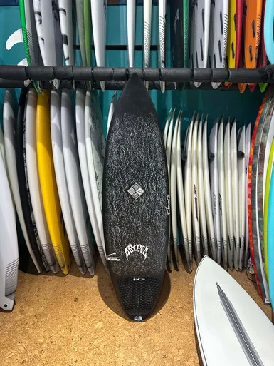 5'8 LOST DOUBLE DART SUB DRIVER 2.0 THUMB USED SURFBOARD (114481)