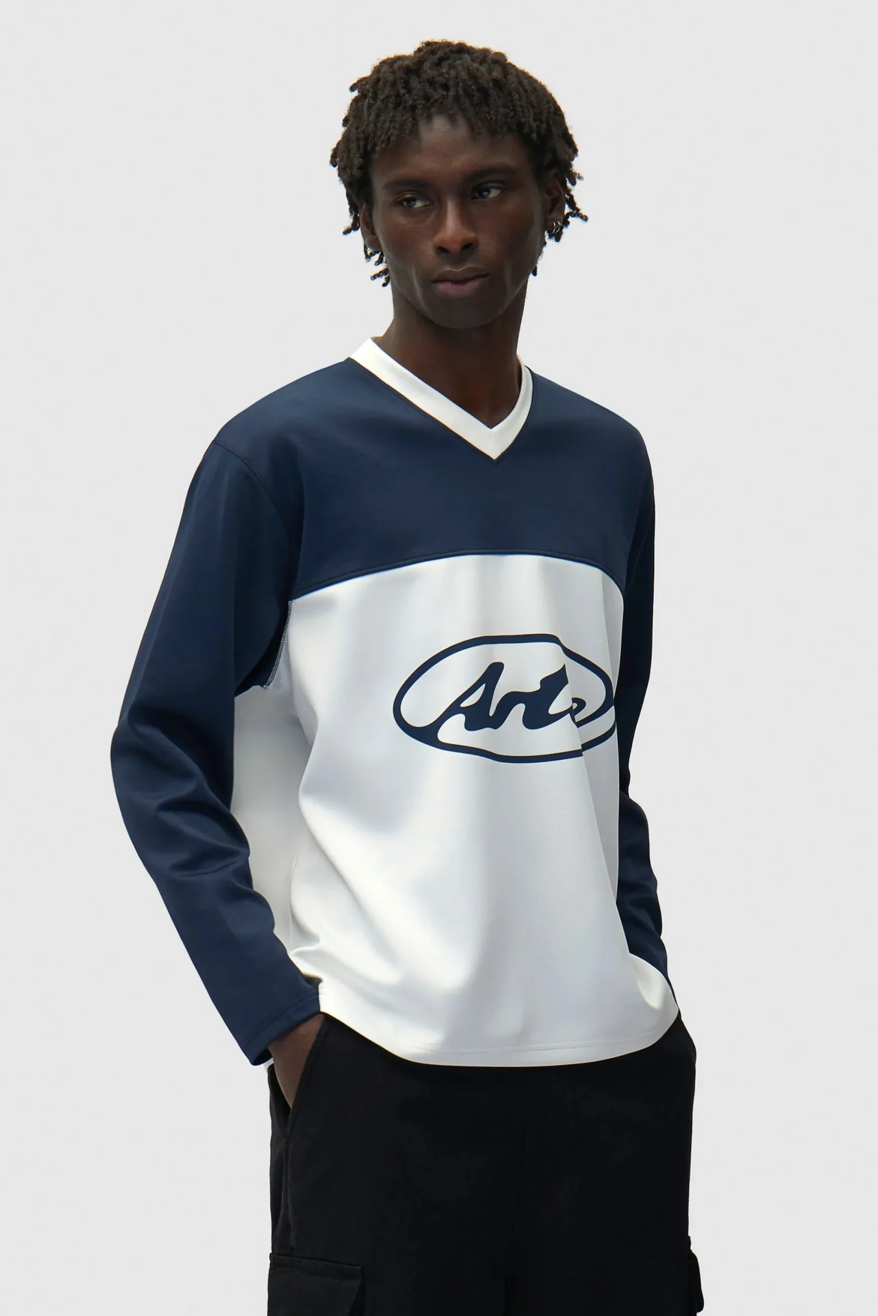 ARTE - CIRCLE LOGO LONGSLEEVE T-SHIRT - WHITE/NAVY