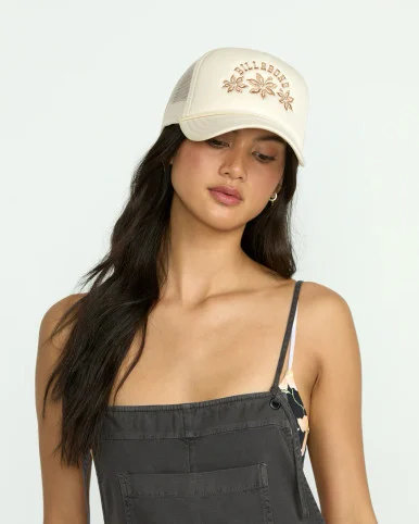 Grandpa Trucker (24E552503)