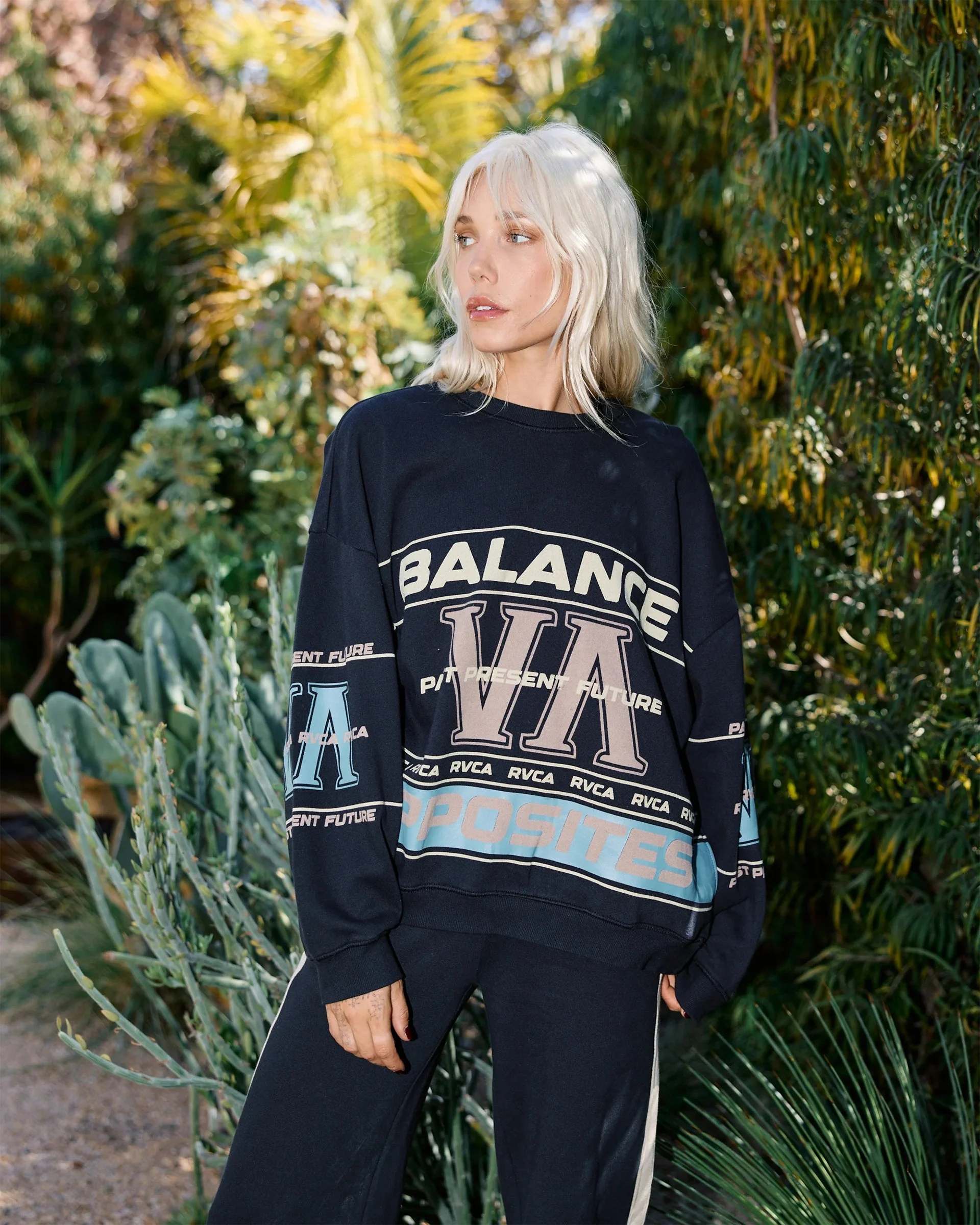 Puck It Pullover Sweater - Black