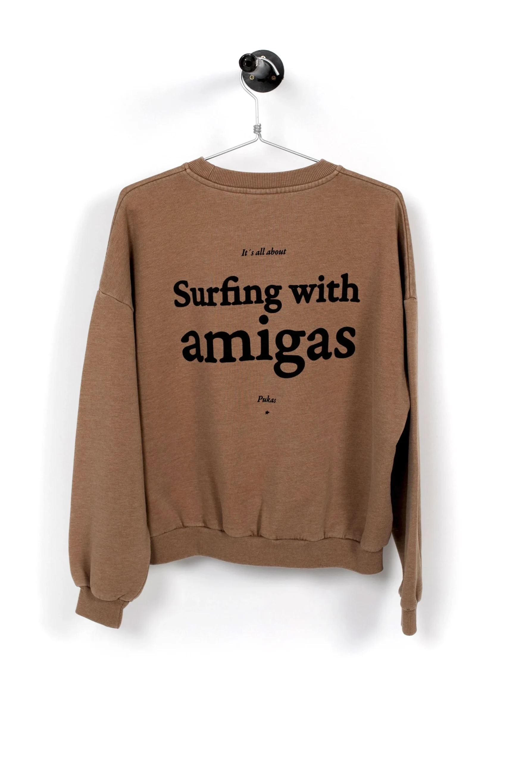 PUKAS SURF SHOP - NEW AMIGAS CREW
