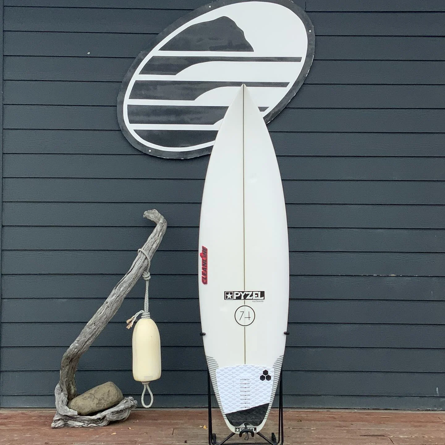 Pyzel '74 6'0 × 19 × 2 ⅜ Surfboard • USED