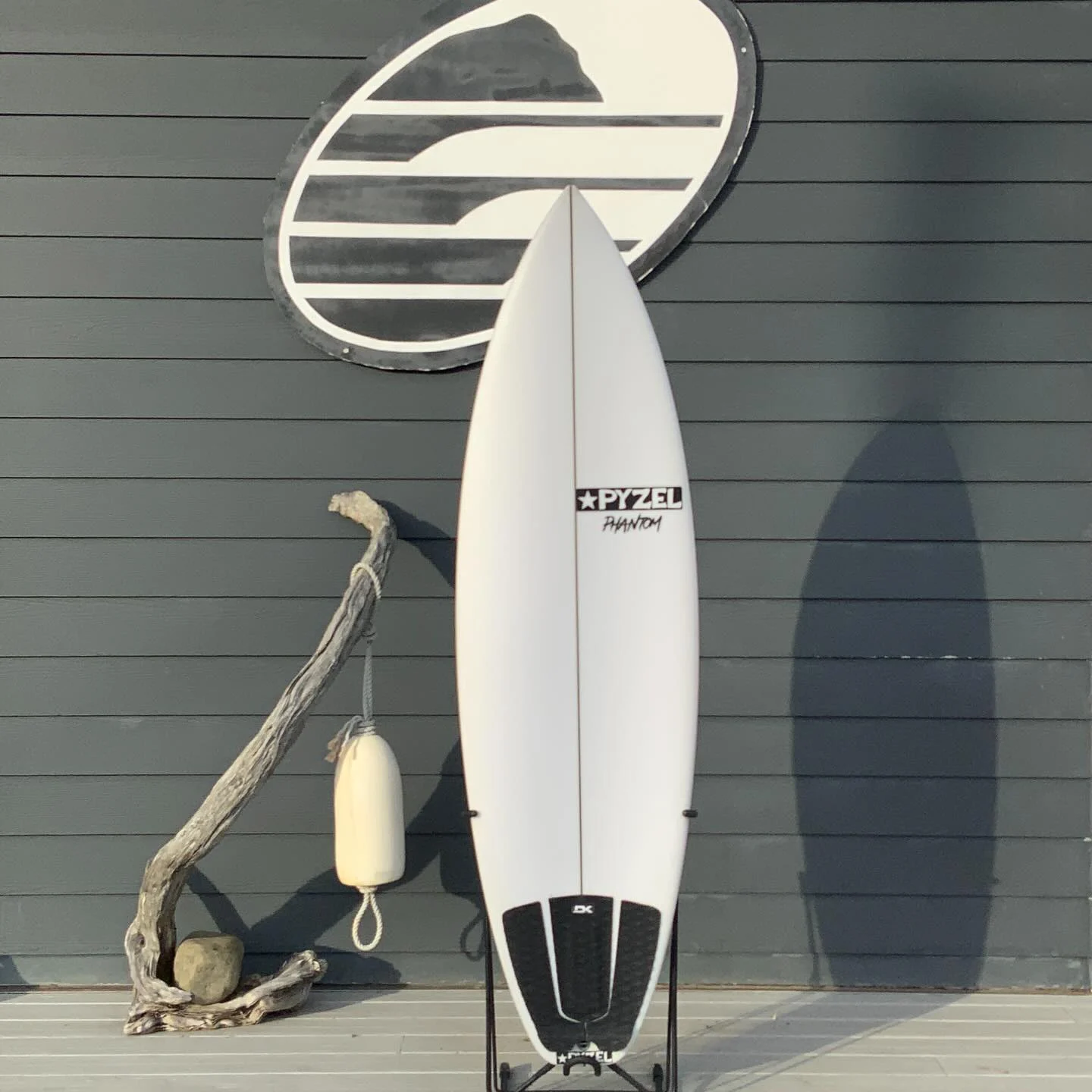 Pyzel Phantom 5'11 × 19 ¾ × 2 ½ Surfboard • USED