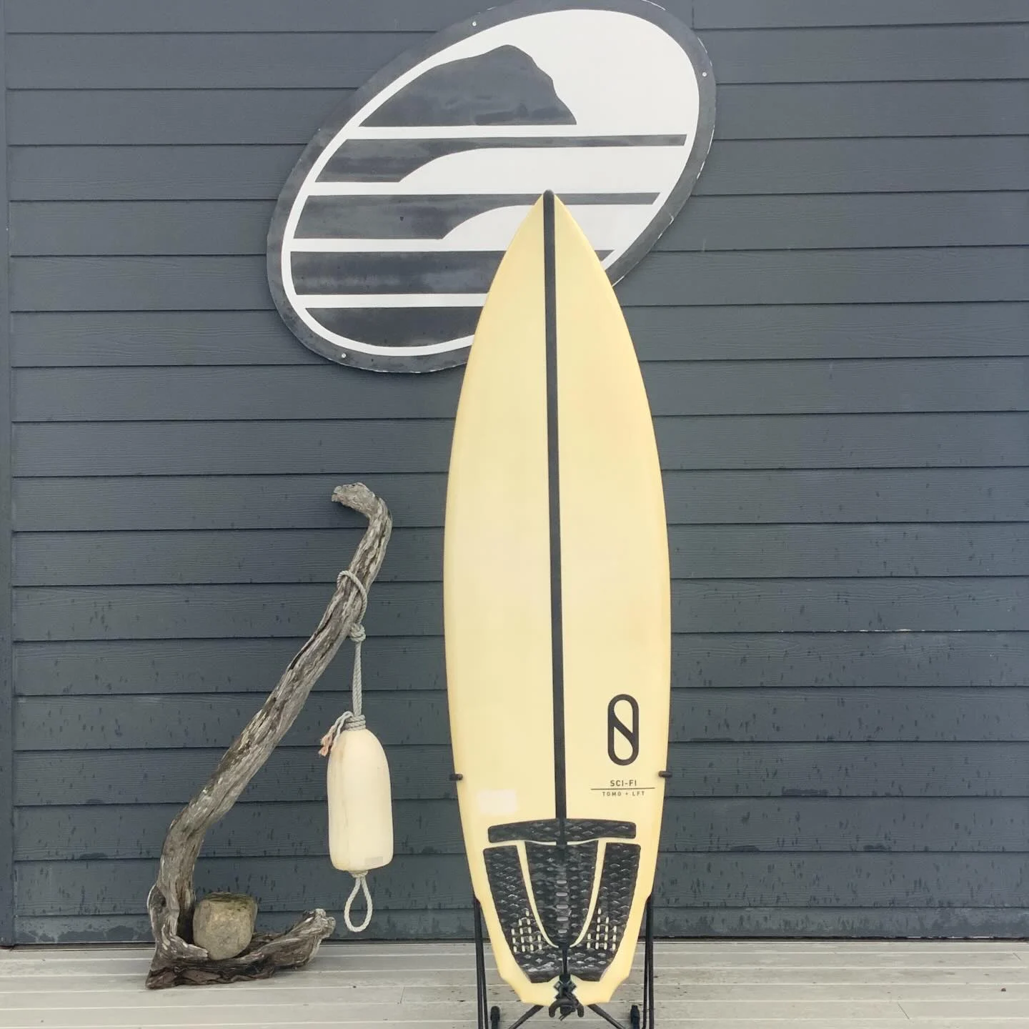 Slater Designs Sci-Fi LFT 6'1 × 20 ¼ × 2 ¾ Surfboard • USED