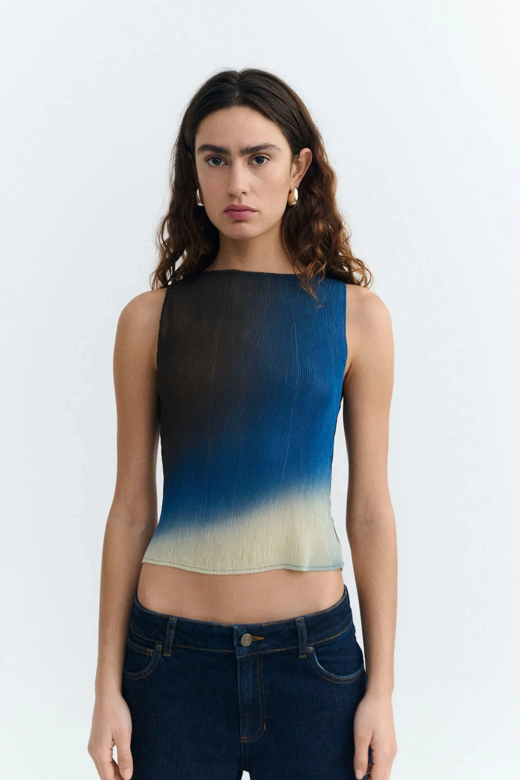 THINKING MU - DORA PLEATED TOP - GLASS